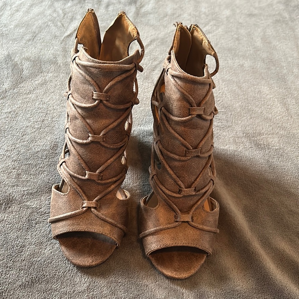 Qupid heels